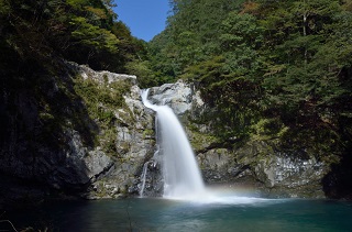 十津川村瀬野の滝